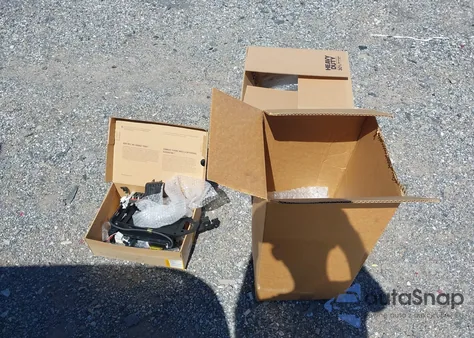 1999 Mercedes-Benz Ml 320 из США, поврежденный, VIN 4JGAB54E0XA097167